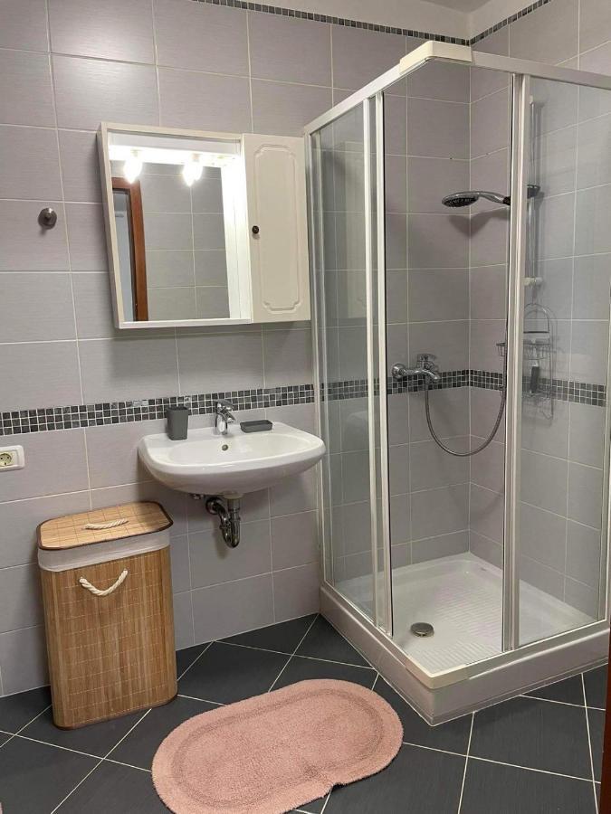Mora Cantada Apartma