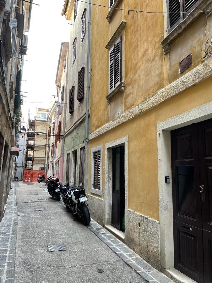 Mora Cantada Apartma